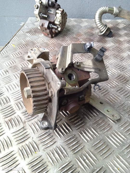 Bomba injetora Peugeot Citroen 1.6 Hdi 90cv Ref: Bosch 0445010102 - 3