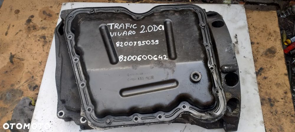 RENAULT LAGUNA III TRAFIC VIVARO 2,0DCI miska olejowa M9R 8200795039  8200600642 8200963715 - 4
