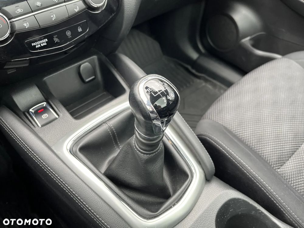 Nissan Qashqai 1.6 DIG-T N-Connecta - 15