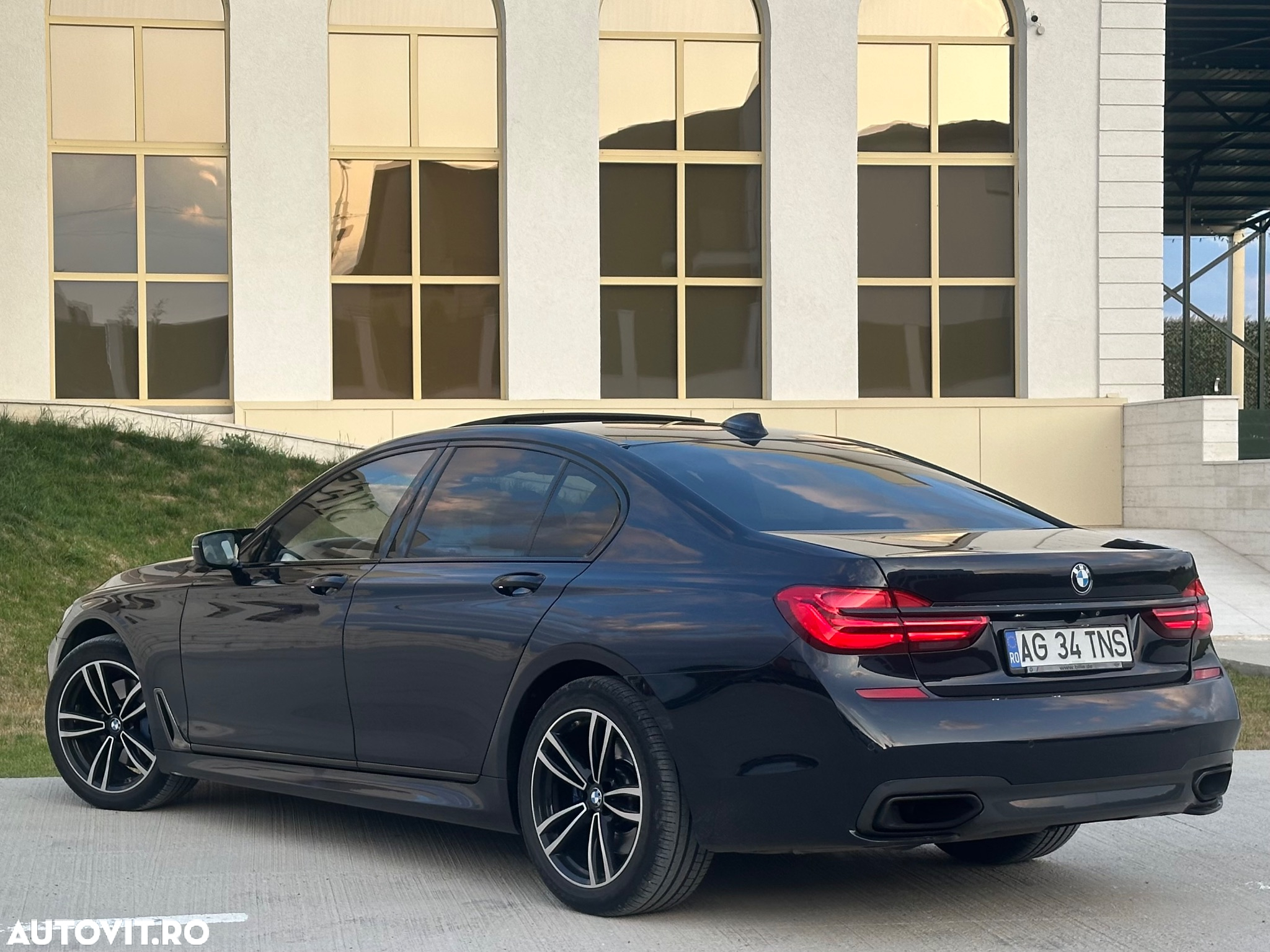 BMW Seria 7 740d xDrive - 4