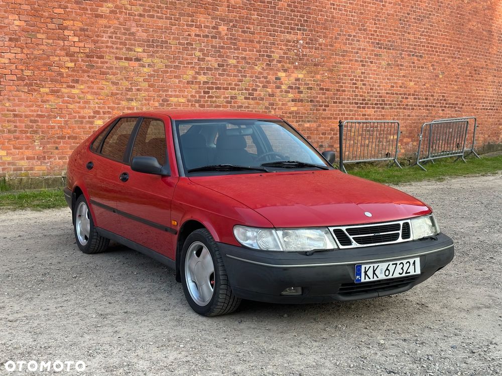 Saab 900 2.3 S - 1