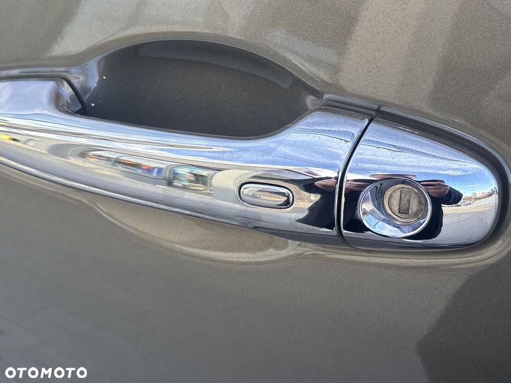 Toyota Hilux 2.8 D-4D mHEV Double Cab Executive 4x4 - 13