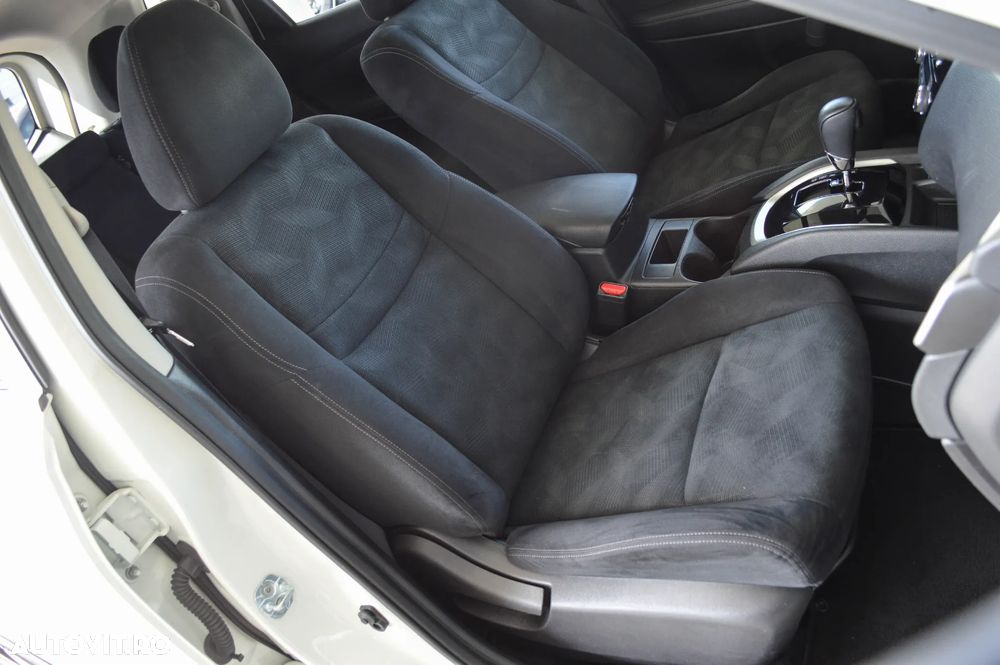 Nissan X-Trail 2.0 dCi Xtronic N-Connecta - 14
