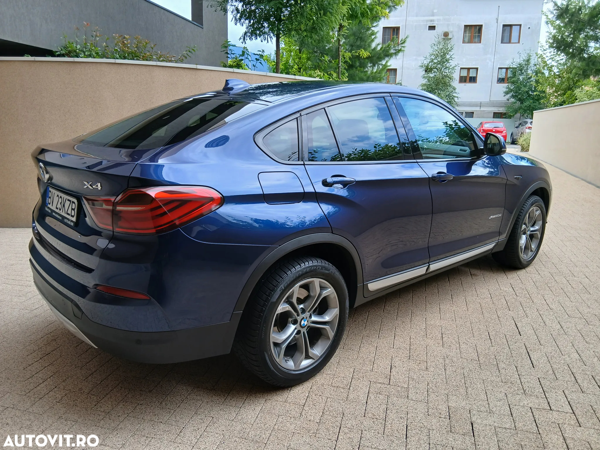 BMW X4 xDrive20d Advantage - 3