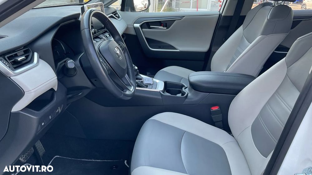 Toyota RAV4 2.5 VVT-iE 4x4 Luxury - 17