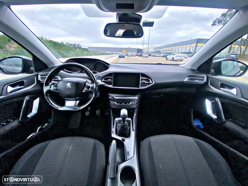 Peugeot 308 SW 1.2 PureTech Style - 5