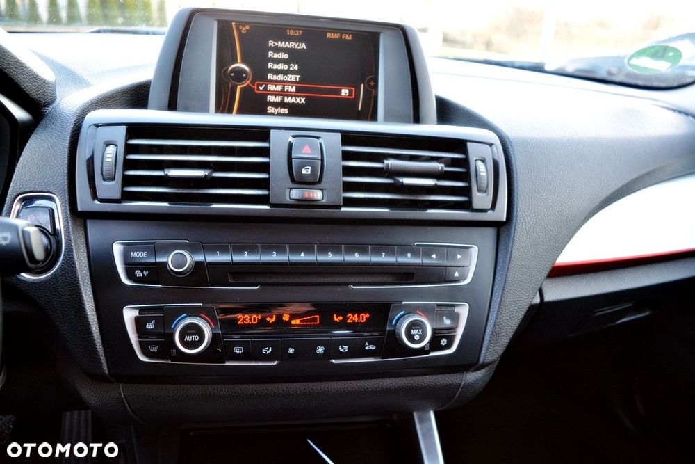 BMW Seria 1 118i Sport Line - 10