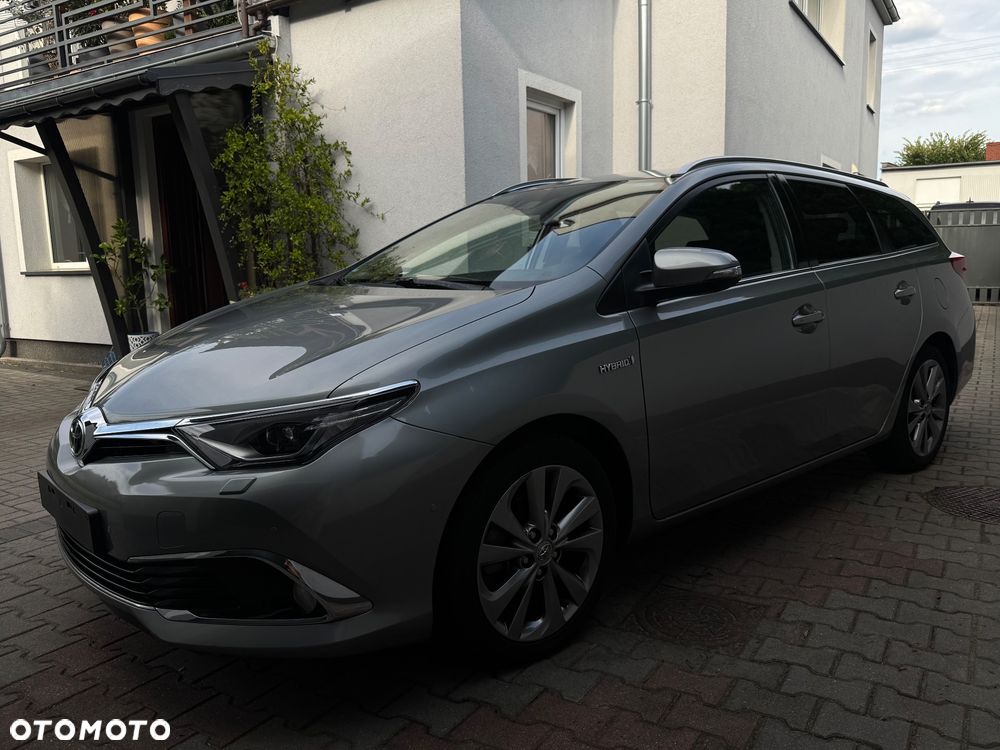 Toyota Auris 1.8 HSD Prestige NAVI - 6