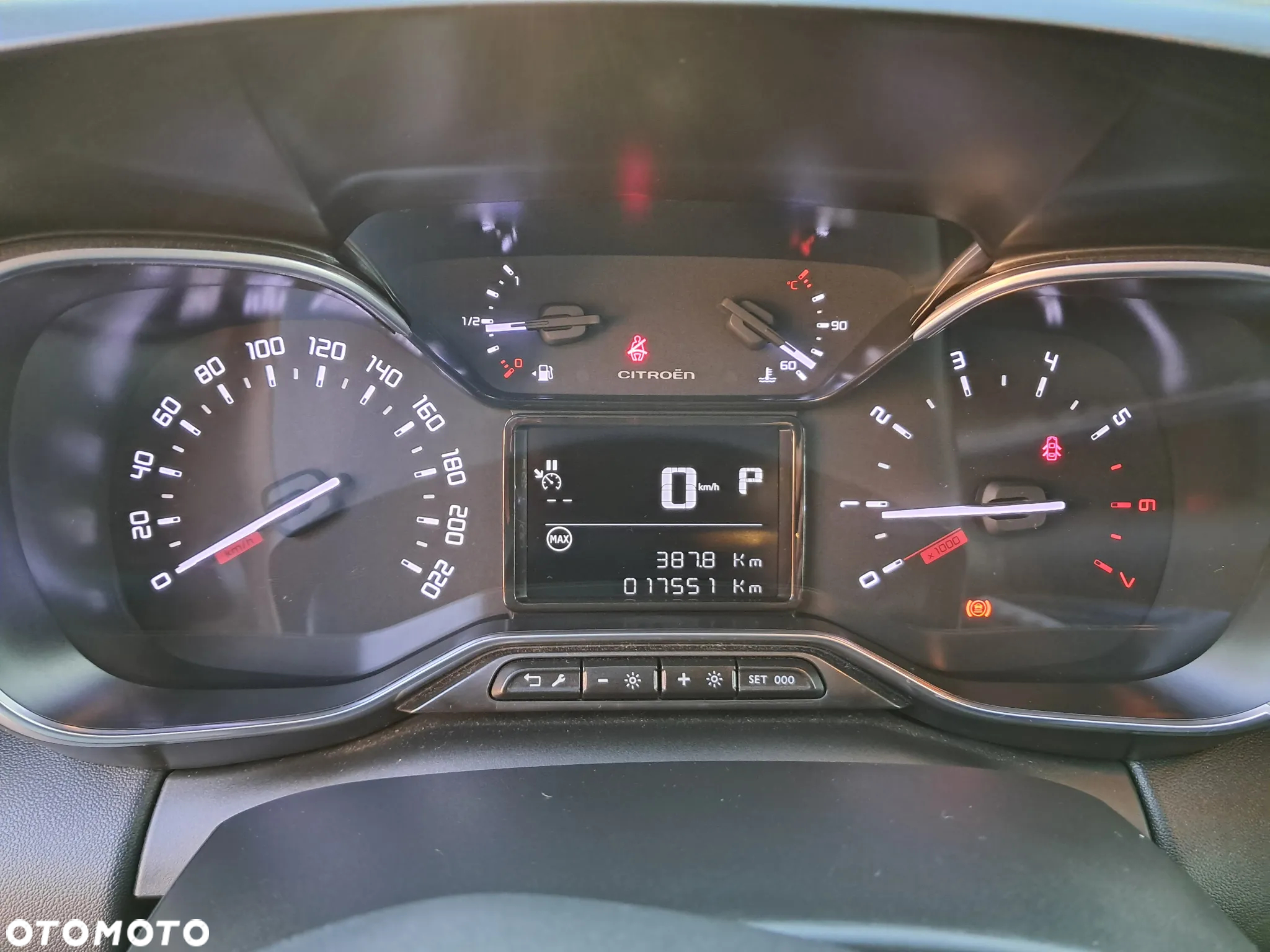 Citroën C3 Aircross 1.2 PureTech Plus S&S EAT6 - 16