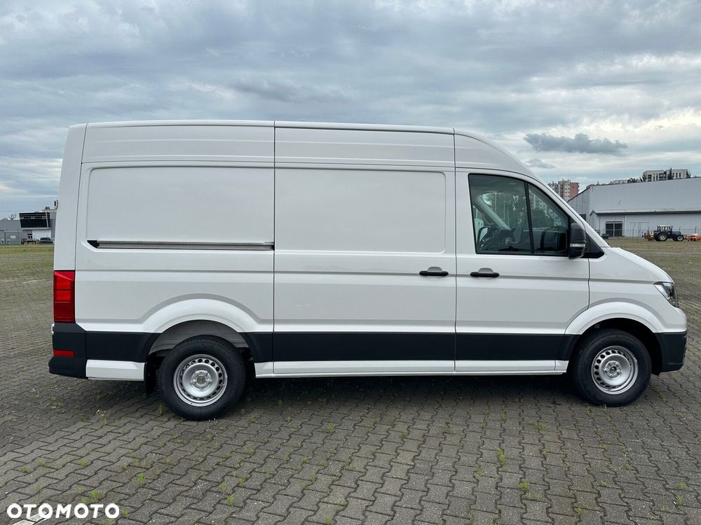 Volkswagen Crafter 35 2.0 TDI L3H3 3640 177 KM - 9