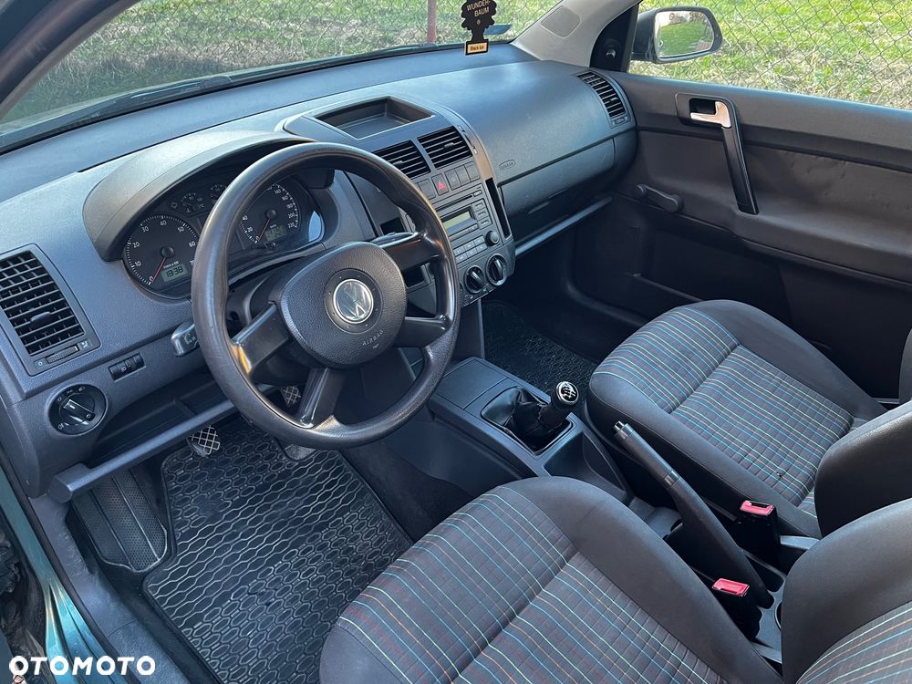 Volkswagen Polo - 8
