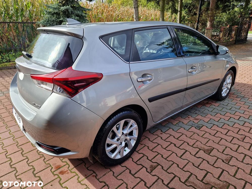 Toyota Auris 1.6 Comfort - 35