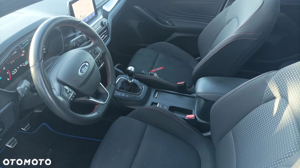 Ford Focus 1.5 EcoBoost Start-Stopp-System ST-Line - 16