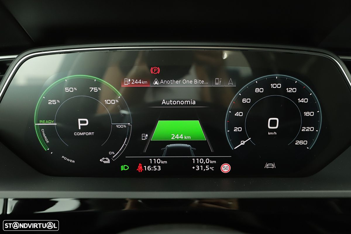Audi Q8 e-Tron Sportback 50 quattro S line - 17