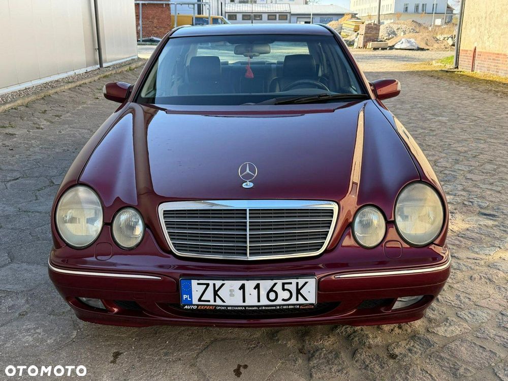 Mercedes-Benz Klasa E - 12