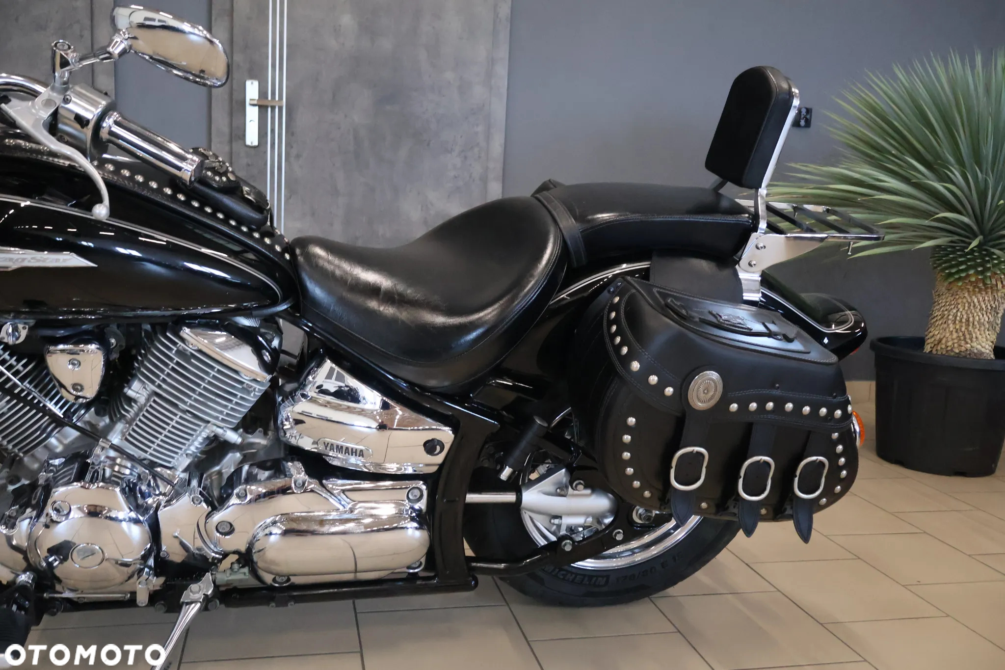 Yamaha XVS - 12