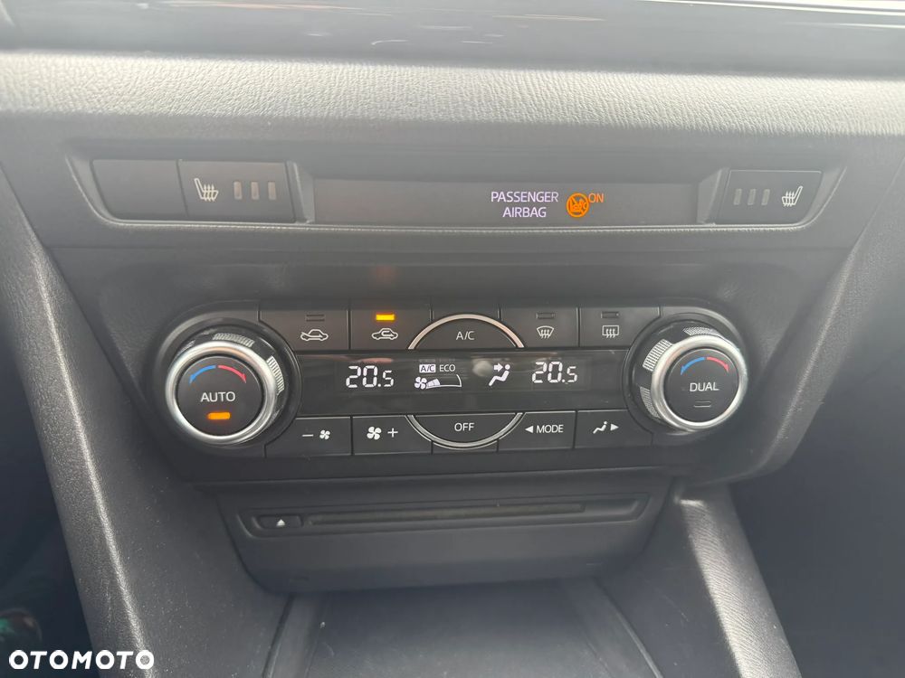 Mazda 3 2.0 Skyenergy EU6 - 13