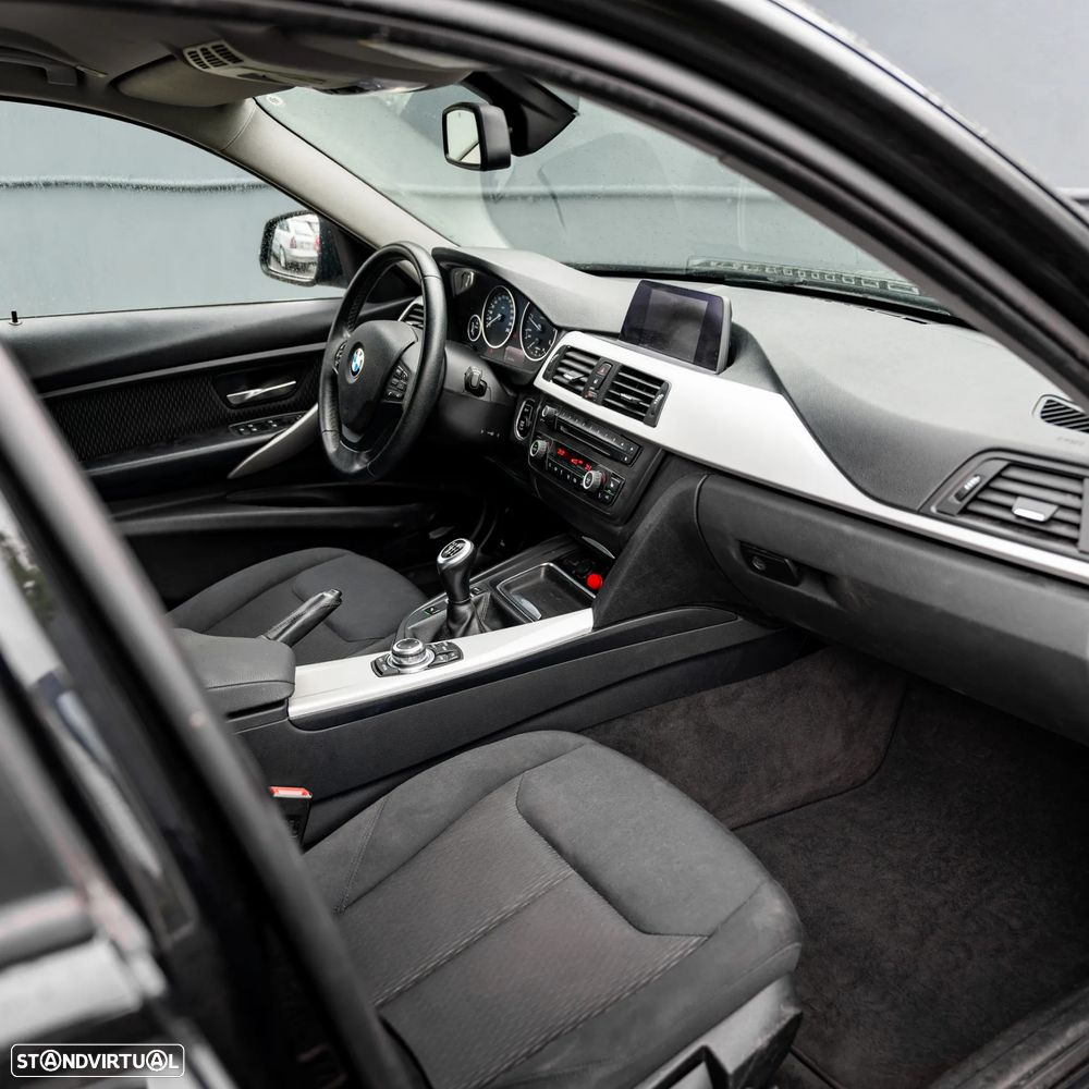 BMW 320 d Blue Performance Sport Line - 7