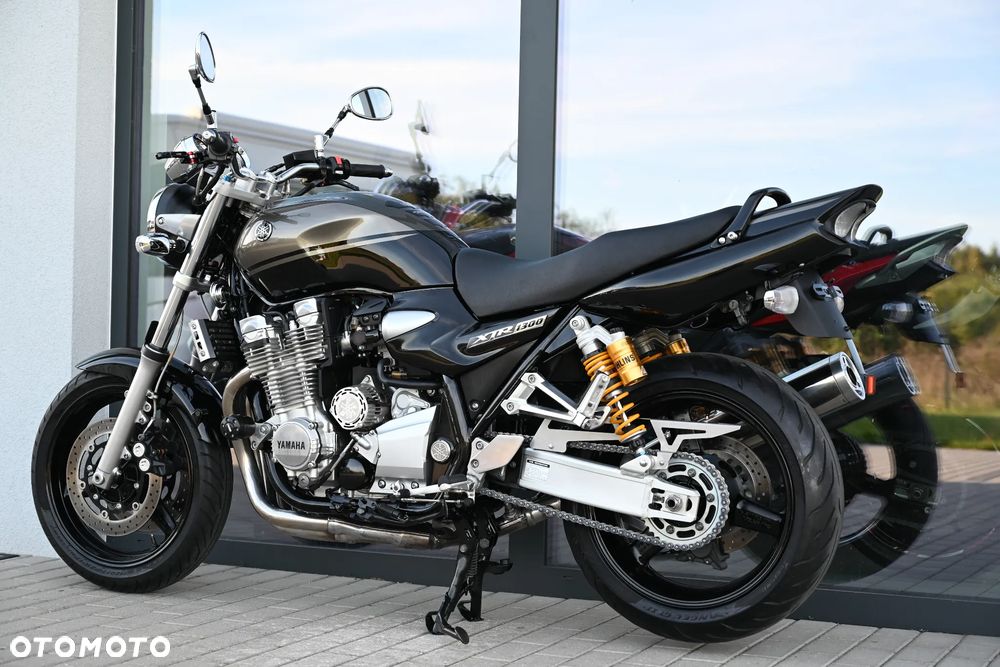 Yamaha XJR - 27