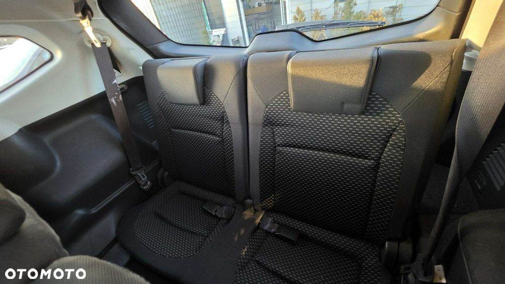 Nissan Qashqai+2 - 25