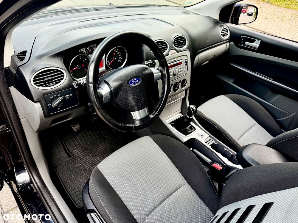 Ford Focus 1.8 Titanium - 5