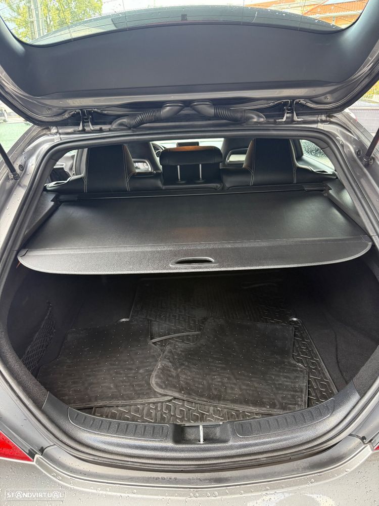Mercedes-Benz CLA 180 d Shooting Brake Urban - 7