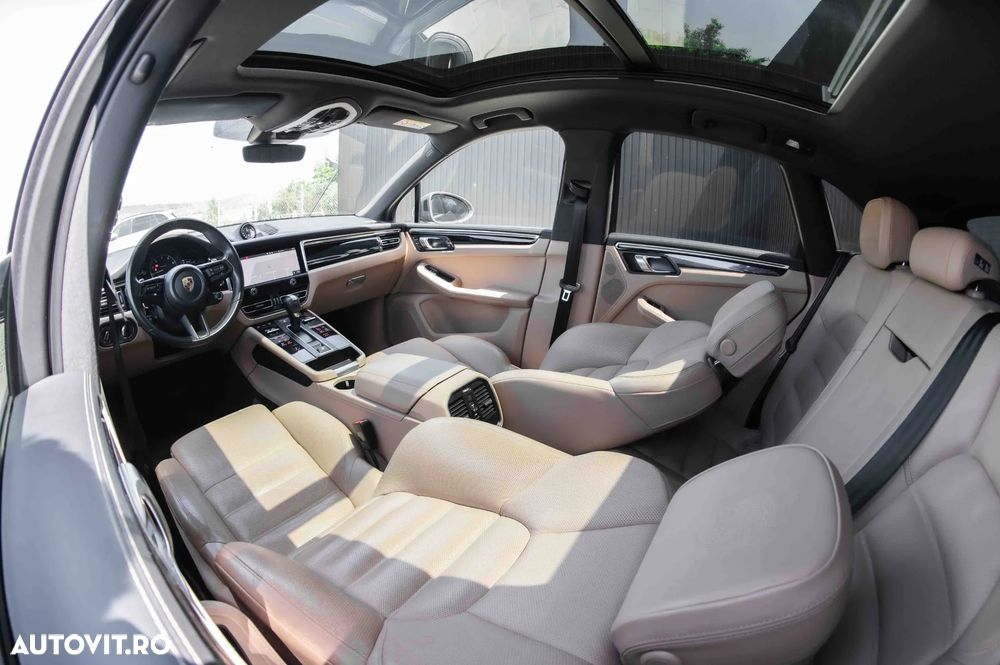 Porsche Macan T - 6