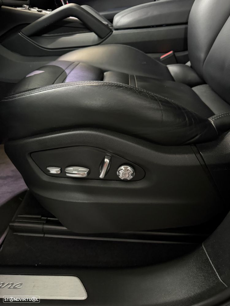 Porsche Cayenne - 16