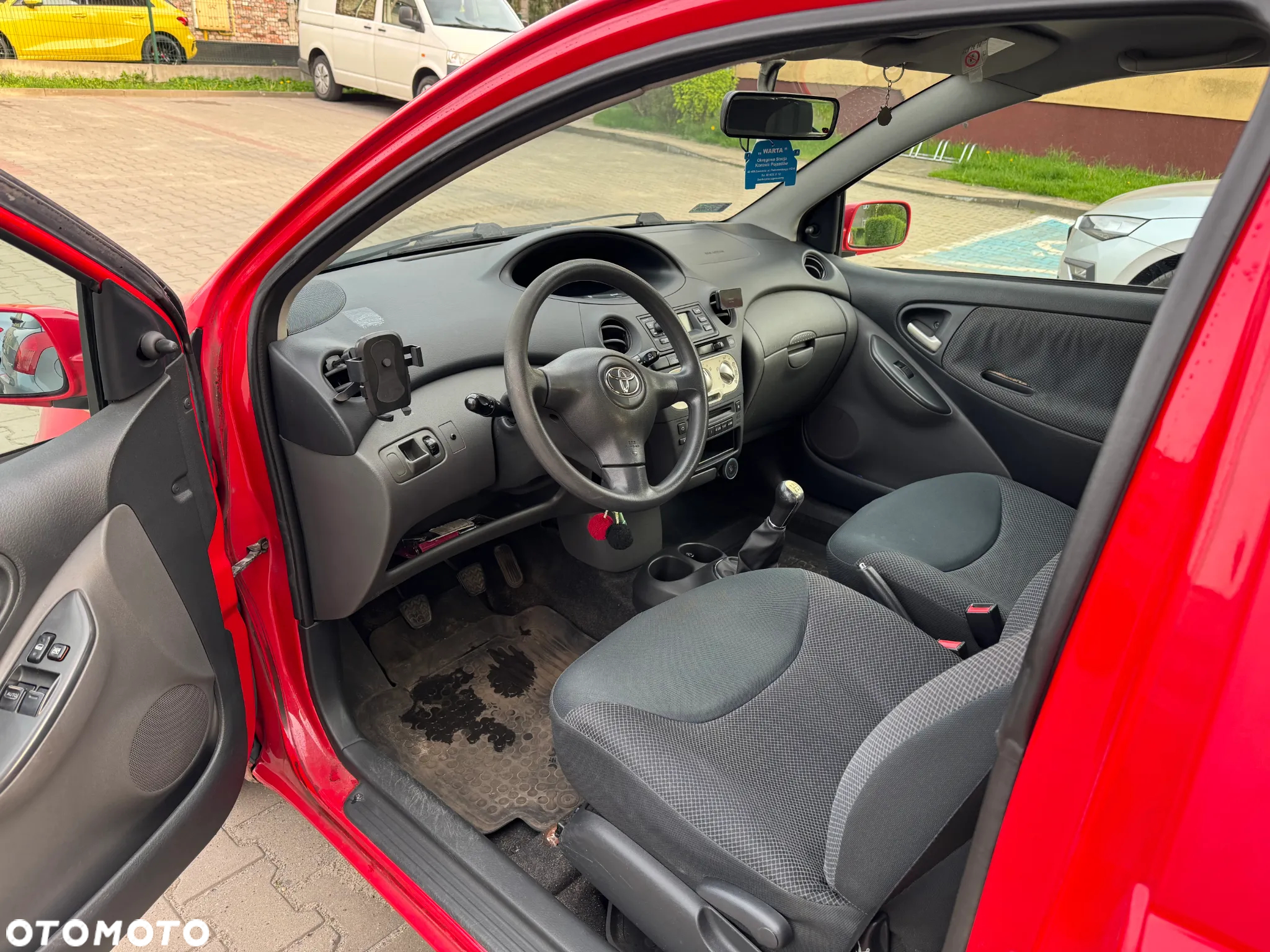 Toyota Yaris - 12