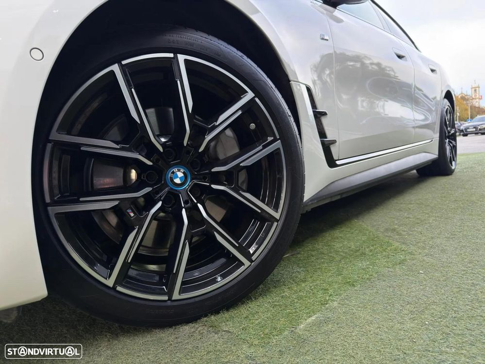 BMW i4 eDrive40 Pack Desportivo M - 5