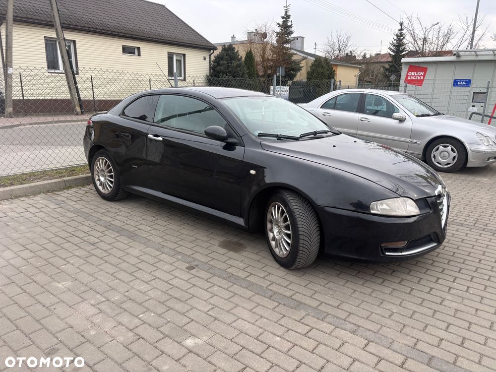 Alfa Romeo GT - 3