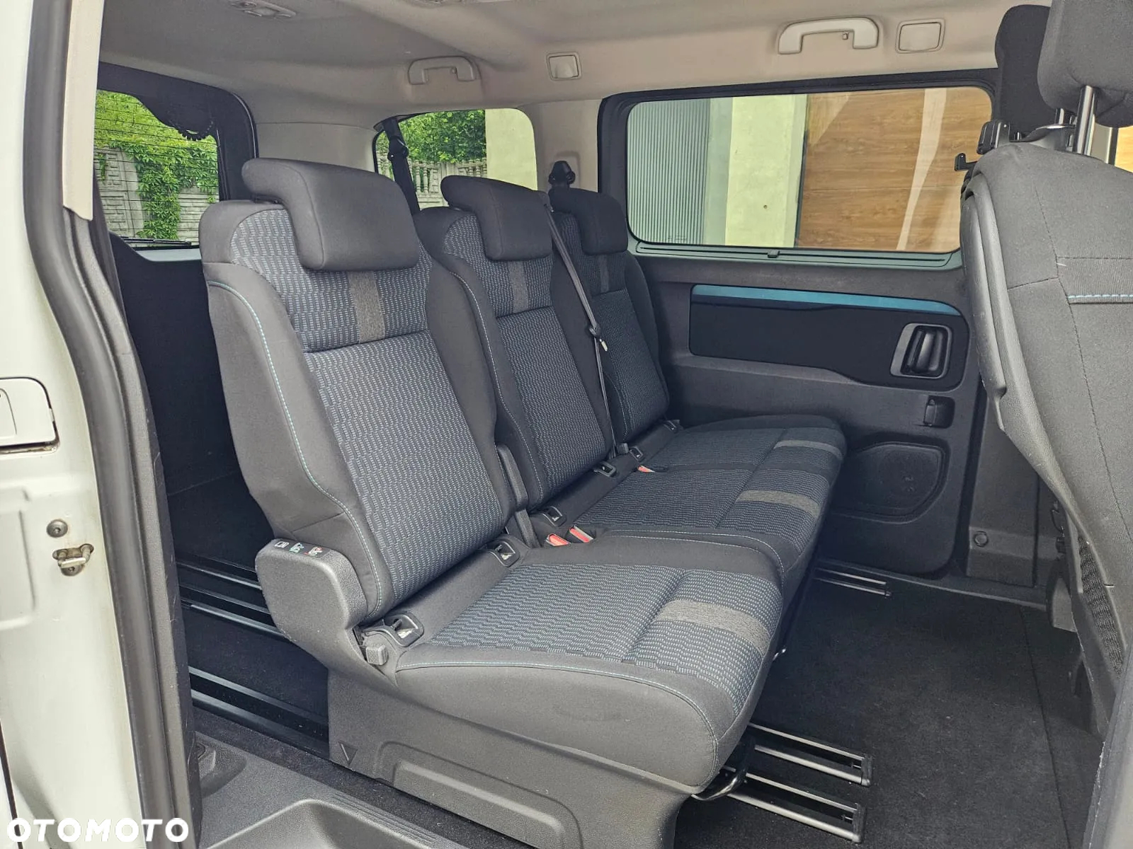 Peugeot Traveller 2.0 BlueHDi Compact Allure - 14