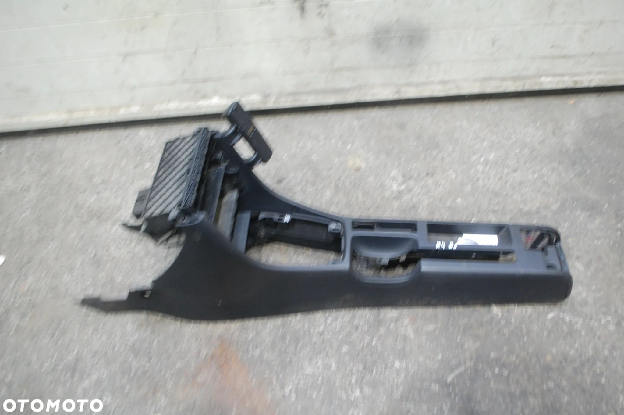 TUNEL ŚRODKOWY AUDI A4 B6 B7 1 DIN - 1