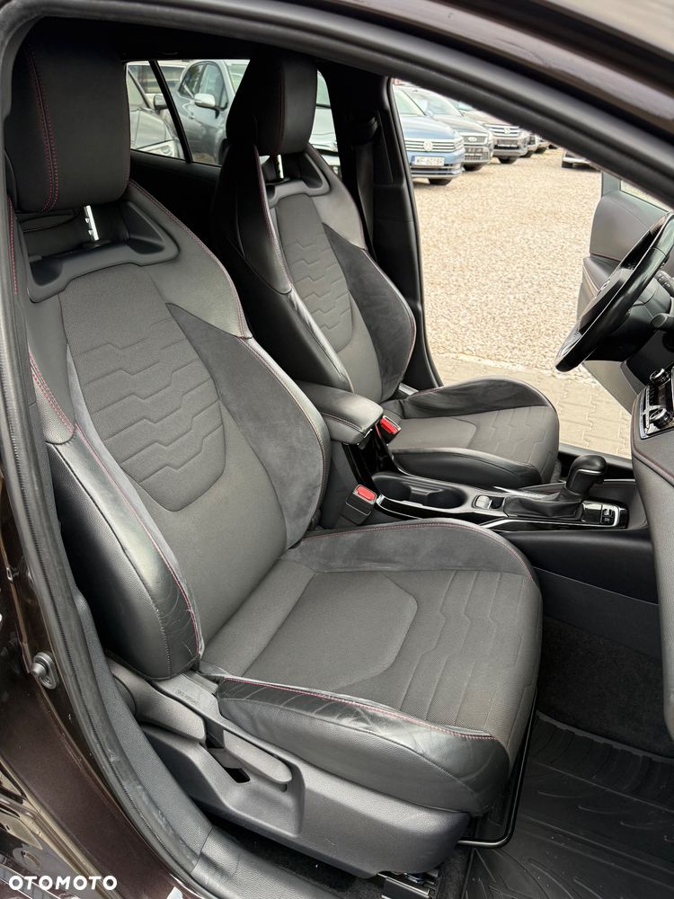 Toyota Corolla 1.8 Business Edition - 28