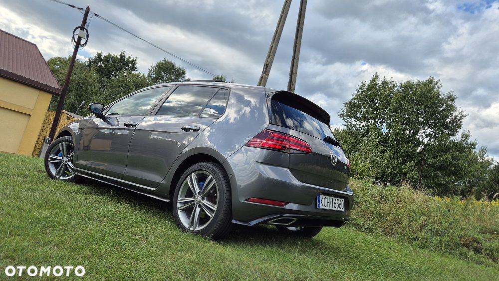 Volkswagen Golf - 4