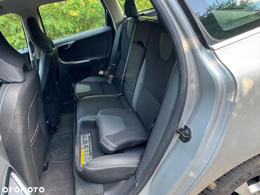 Volvo XC 60 T5 Powershift Momentum - 13