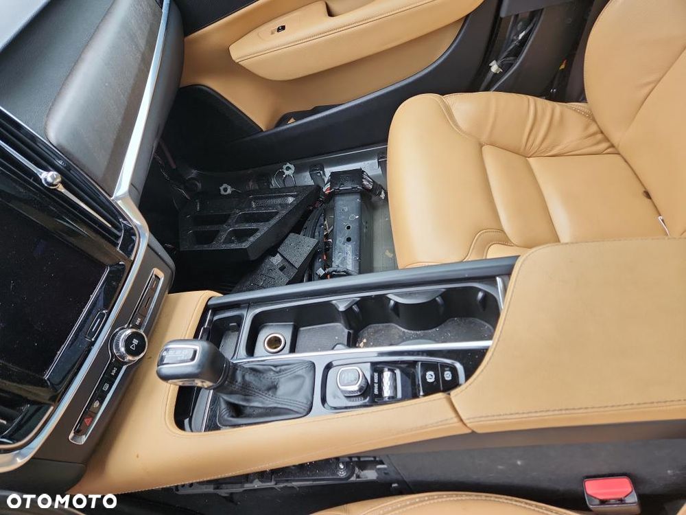 Volvo V90 - 33