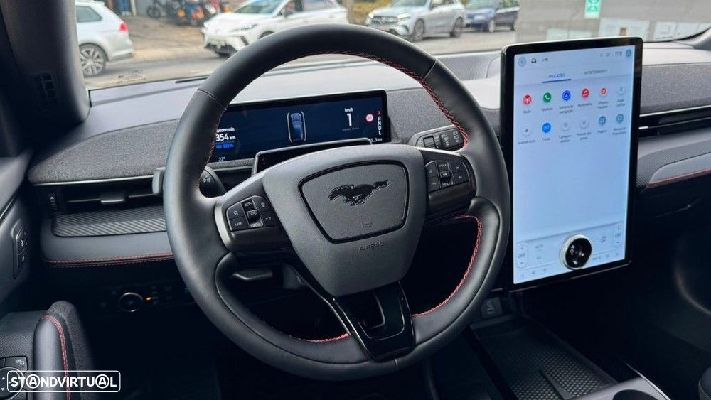 Ford Mustang Mach-E AWD PREMIUM - 16