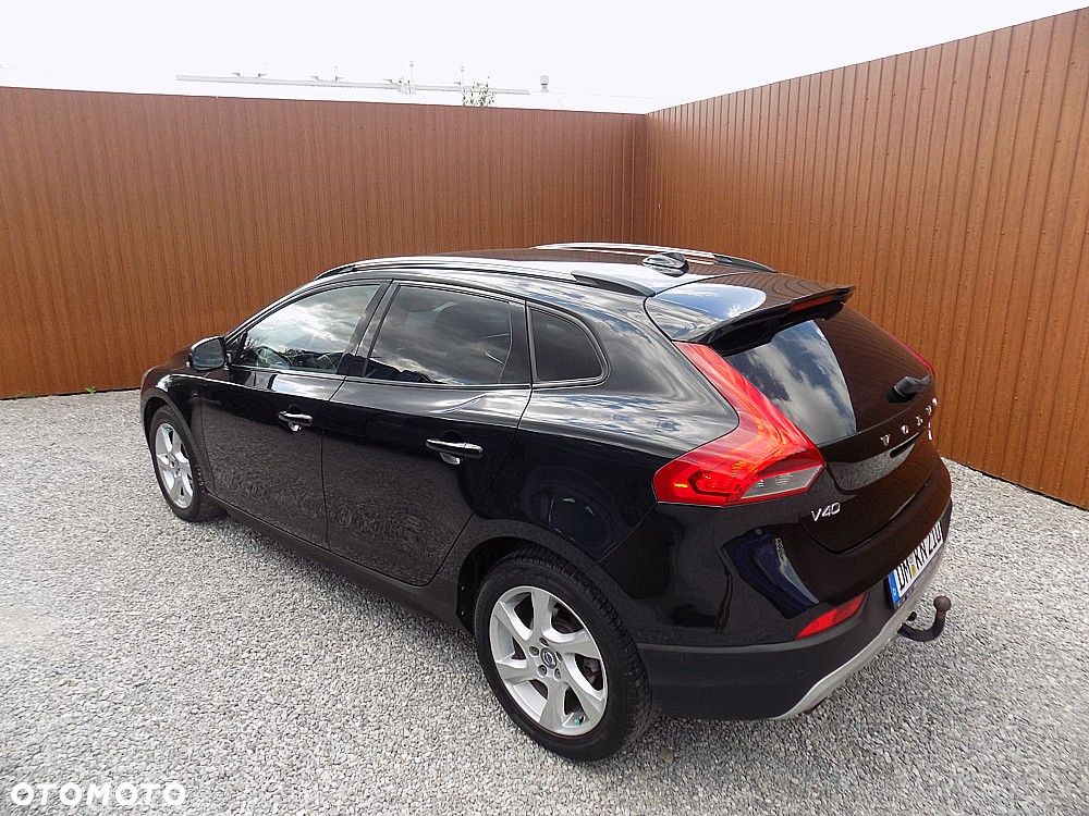 Volvo V40 Cross Country T4 AWD Momentum - 4