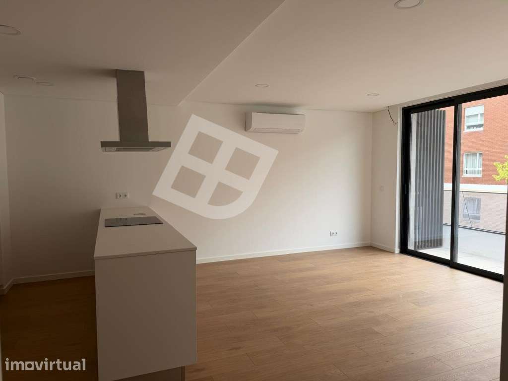 Apartamento T2 com 2 lugares de garagem - Centro de Aveiro - Grande imagem: 3/31