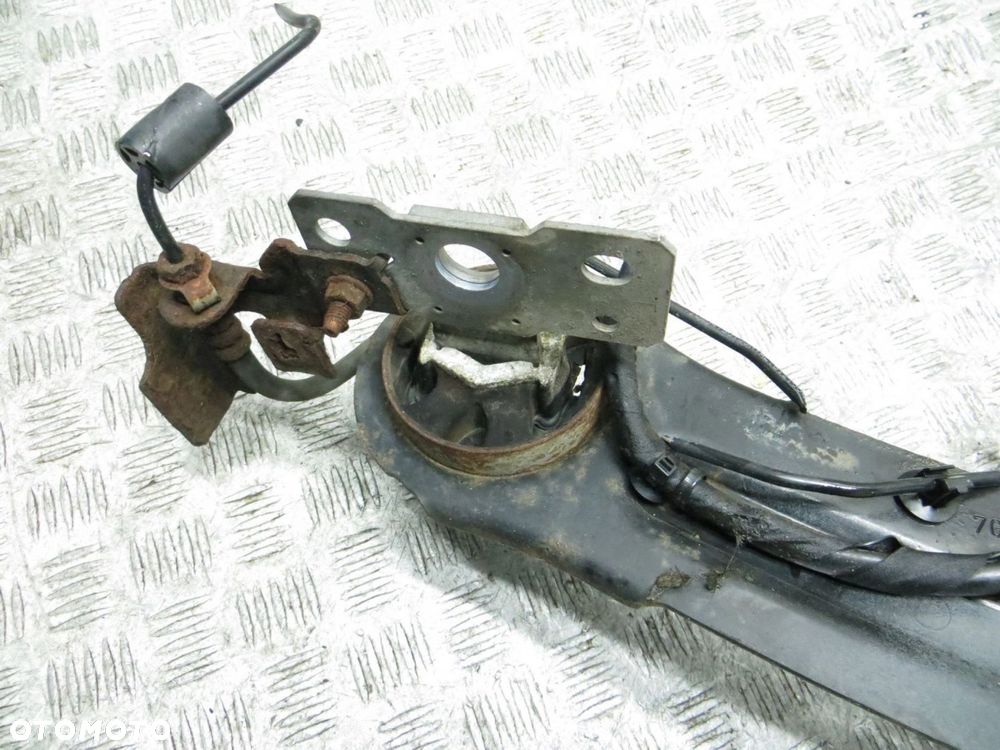 VOLVO XC60 2.4 4X4 ZWROTNICA PRAWA TYŁ TYLNA 08- - 5