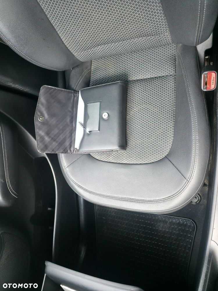 Hyundai ix35 - 26
