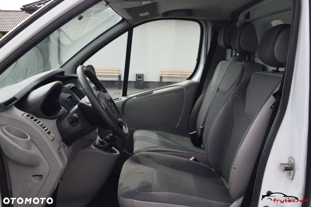 Opel Vivaro - 11