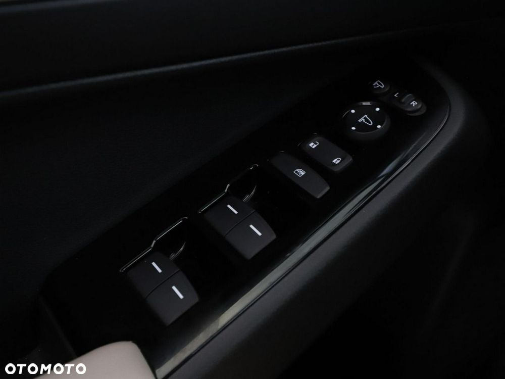 Honda HR-V 1.5 i-MMD Advance Style Plus CVT - 37
