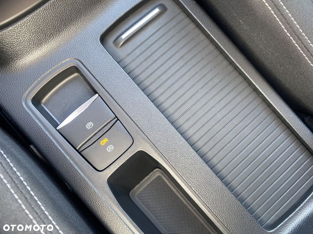 Ford Focus - 27