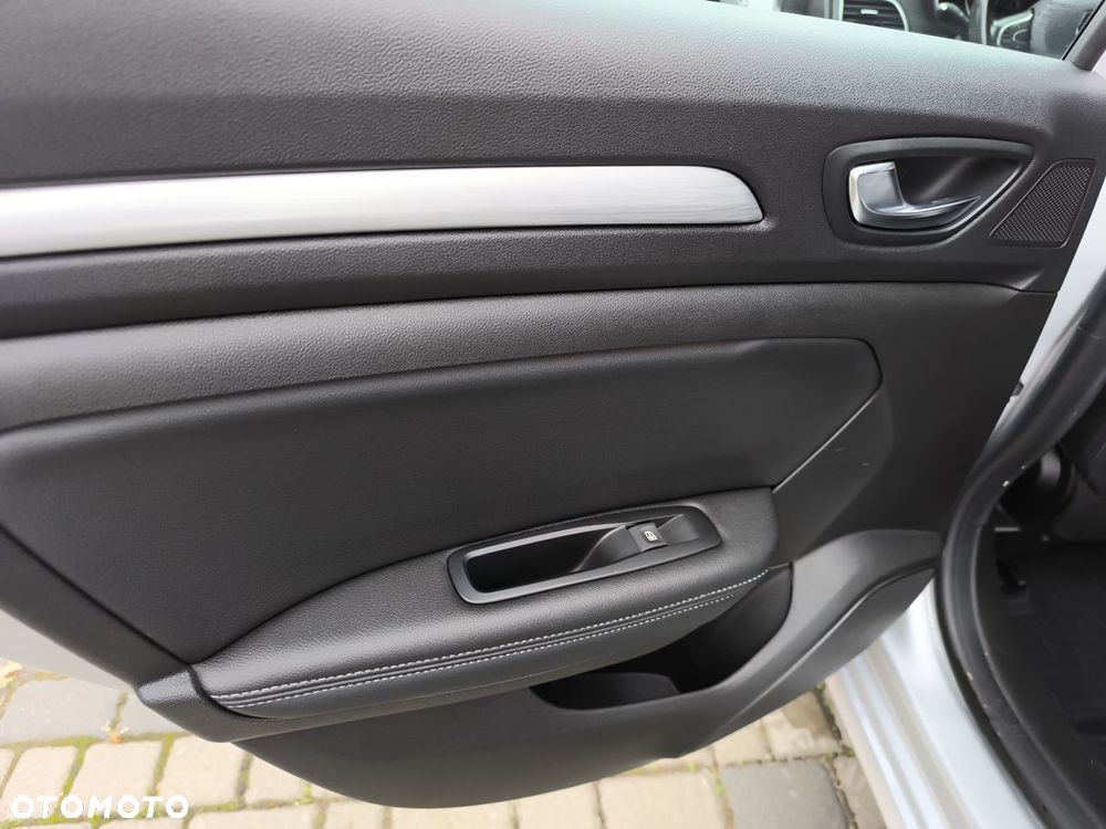 Renault Megane 1.5 Blue dCi Intens - 25