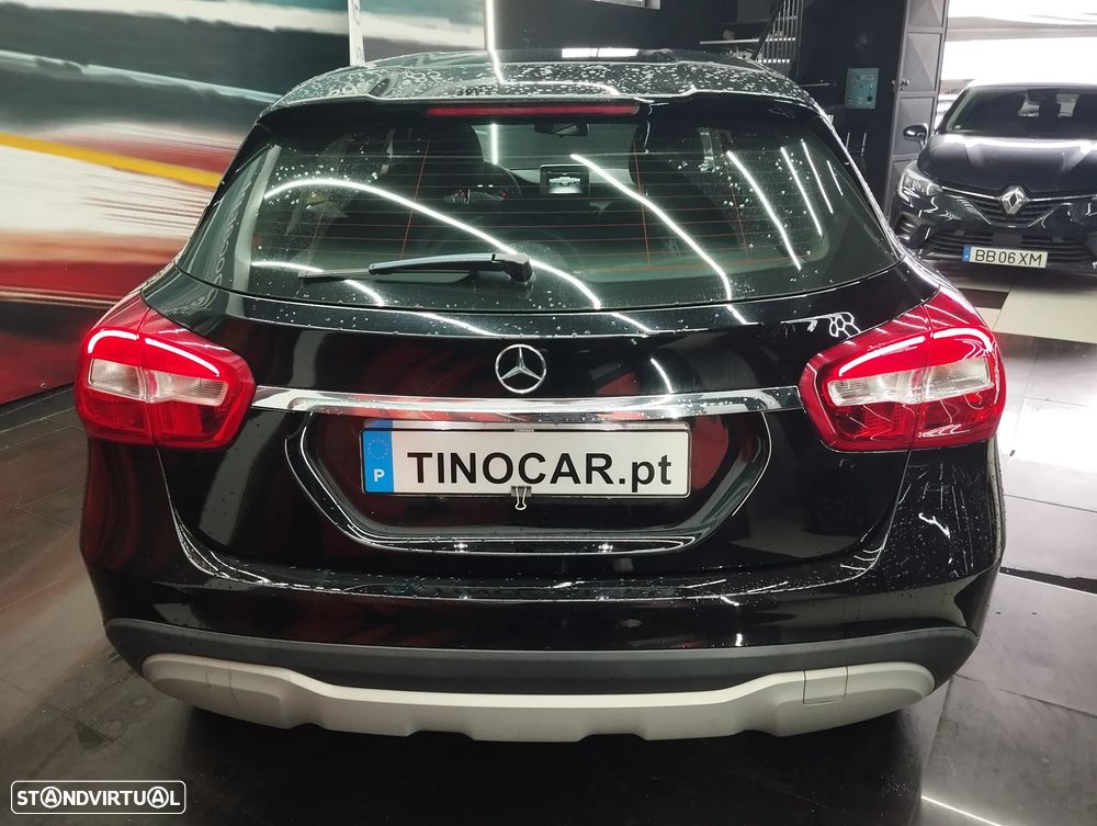 Mercedes-Benz GLA 180 d - 6