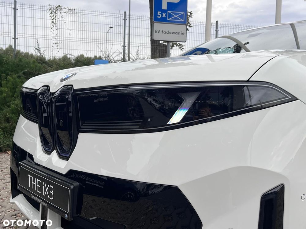 BMW iX3 40 - 34