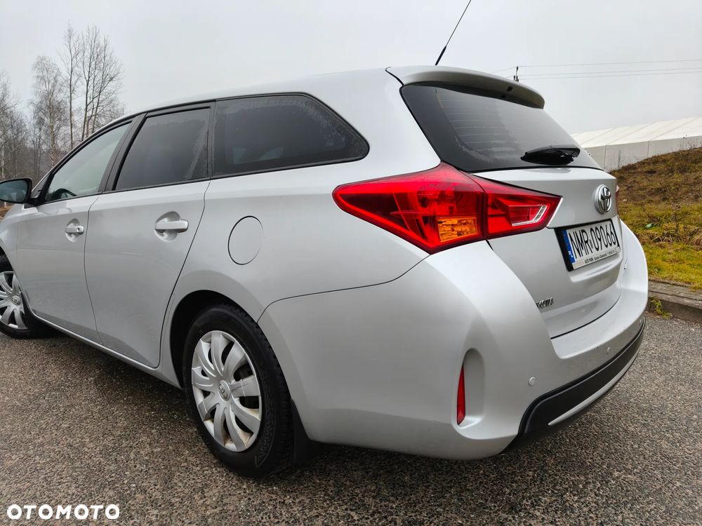 Toyota Auris 1.6 Active - 13