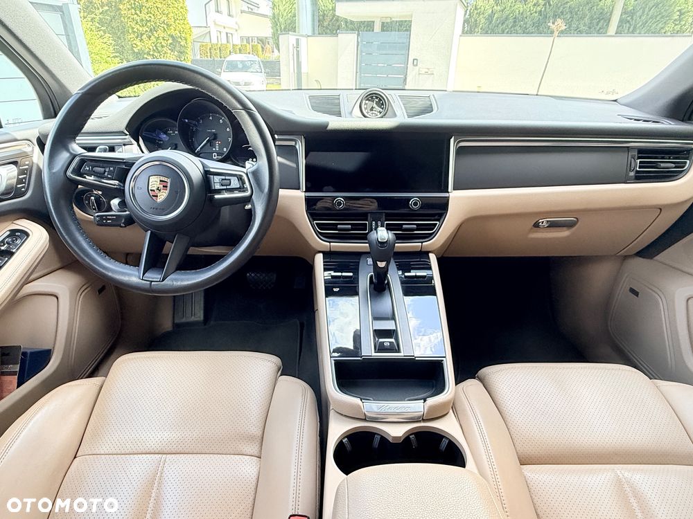 Porsche Macan Standard - 17